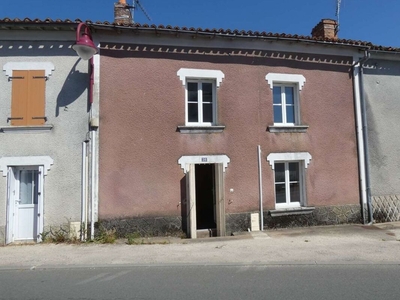Vente maison 4 pièces 128 m² Saint-Aubin-le-Cloud (79450)