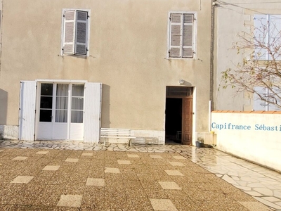 Vente maison 4 pièces 139 m² Trizay (17250)