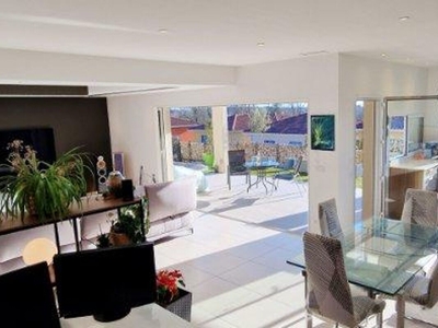 Vente maison 4 pièces 150 m² Saint-Geniès-Bellevue (31180)