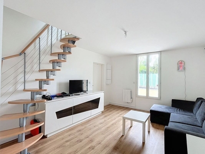 Vente maison 4 pièces 80 m² Noisy-le-Sec (93130)