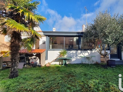 Vente maison 4 pièces 80 m² Saint-Gilles-Croix-de-Vie (85800)