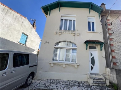 Vente maison 4 pièces 84 m² Royan (17200)