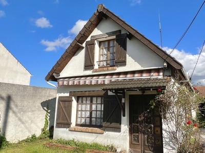 Vente maison 4 pièces 86 m² Lagny-sur-Marne (77400)