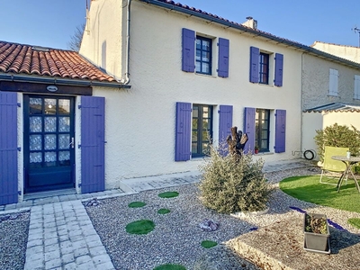 Vente maison 4 pièces 93 m² Saint-Christophe (17220)