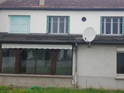 Vente maison 4 pièces 95 m² Montluçon (03100)