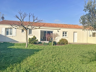 Vente maison 5 pièces 103 m² Charron (17230)