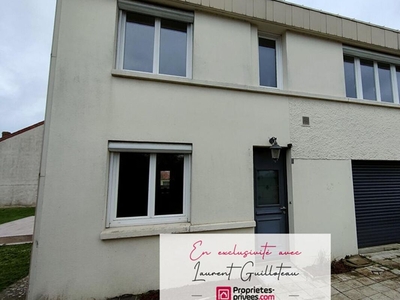 Vente maison 5 pièces 106 m² Mortagne-sur-Sèvre (85290)