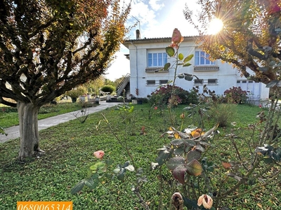 Vente maison 5 pièces 106 m² Villeneuve-sur-Lot (47300)