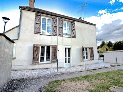 Vente maison 5 pièces 113 m² Montcourt-Fromonville (77140)