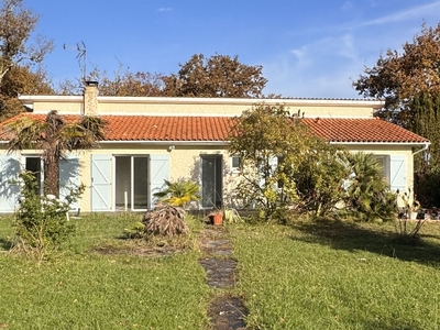 Vente maison 5 pièces 125 m² Beychac-Et-Caillau (33750)