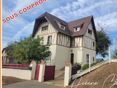 Vente maison 5 pièces 133 m² Verneuil-sur-Avre (27130)