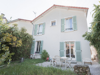 Vente maison 5 pièces 134 m² Saint-Maur-des-Fossés (94100)