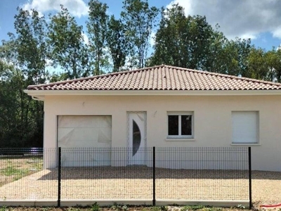 Vente maison 5 pièces 85 m² Saint-Seurin-sur-l'Isle (33660)