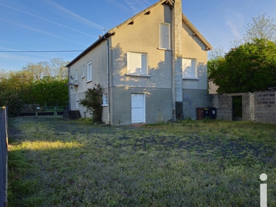 Vente maison 5 pièces 87 m² Vierzon (18100)