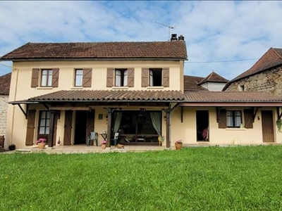 Vente maison 5 pièces 90 m² Beaulieu-sur-Dordogne (19120)