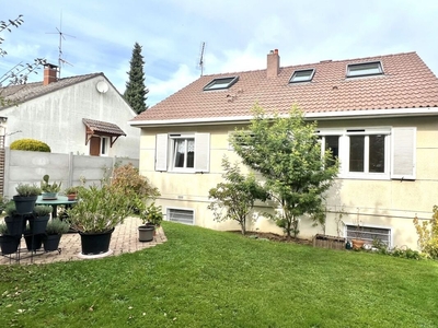 Vente maison 5 pièces 91 m² Domont (95330)