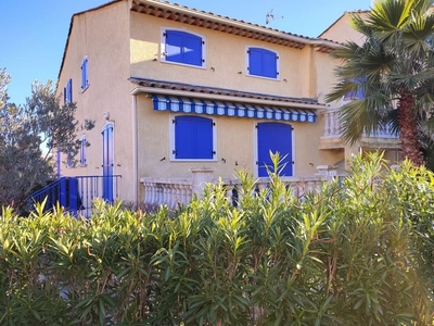 Vente maison 5 pièces 91 m² Vidauban (83550)