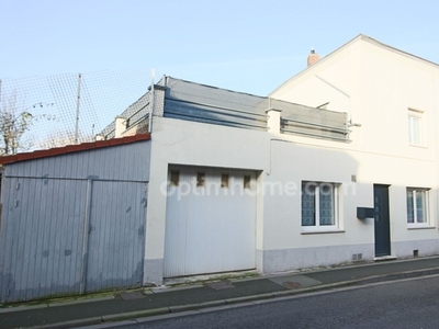 Vente maison 6 pièces 121 m² Lys-Lez-Lannoy (59390)