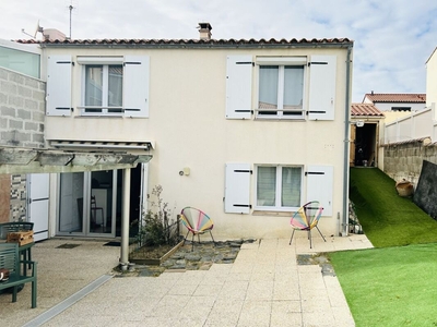 Vente maison 6 pièces 127 m² Les Sables-d'Olonne (85100)