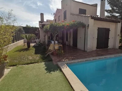 Vente maison 6 pièces 136 m² Marignane (13700)