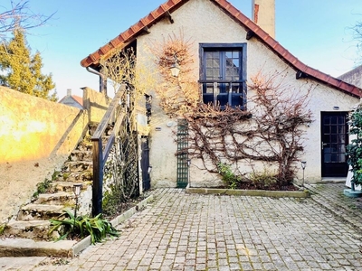 Vente maison 6 pièces 140 m² Montfort-l'Amaury (78490)