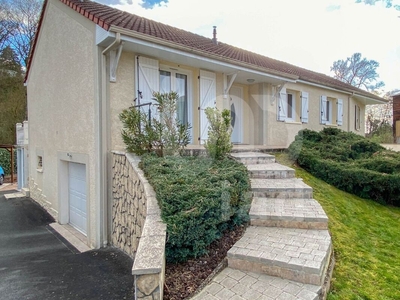 Vente maison 6 pièces 143 m² Montluçon (03100)