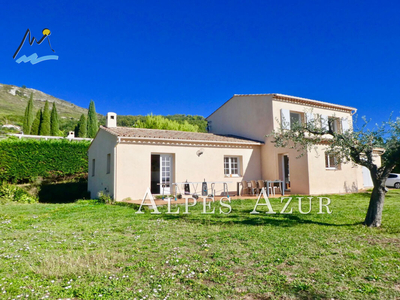 Vente maison 6 pièces 150 m² Tourrettes-sur-Loup (06140)