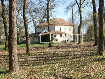 Vente maison 6 pièces 170 m² Aire-sur-l'Adour (40800)