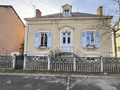 Vente maison 6 pièces 170 m² Cercy-la-Tour (58340)