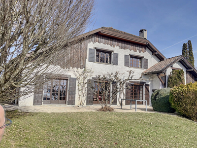 Vente maison 6 pièces 200 m² Annecy-le-Vieux (74940)
