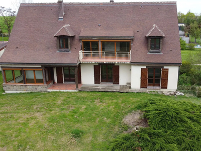 Vente maison 6 pièces 208 m² Savigny-sur-Aisne (08400)