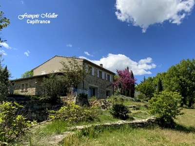 Vente maison 6 pièces 240 m² Forcalquier (04300)