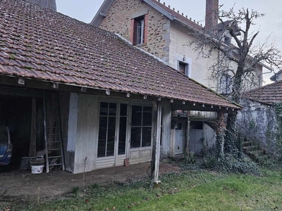 Vente maison 7 pièces 116 m² Rochechouart (87600)