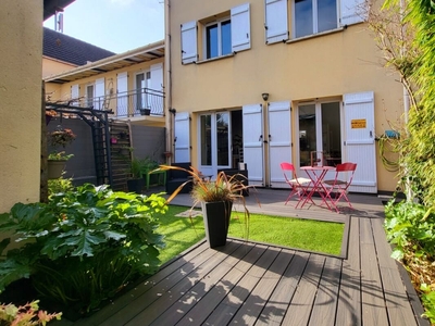 Vente maison 7 pièces 125 m² Argenteuil (95100)