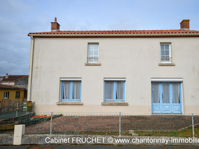 Vente maison 7 pièces 127 m² Chantonnay (85110)