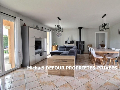 Vente maison 7 pièces 136 m² Sainte-Sigolène (43600)