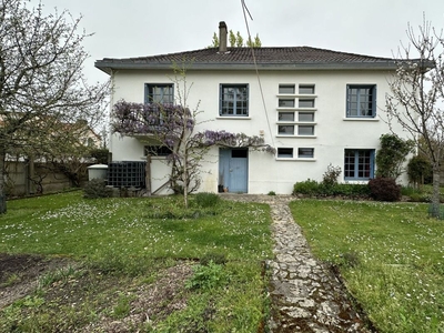 Vente maison 7 pièces 140 m² Basse-Goulaine (44115)