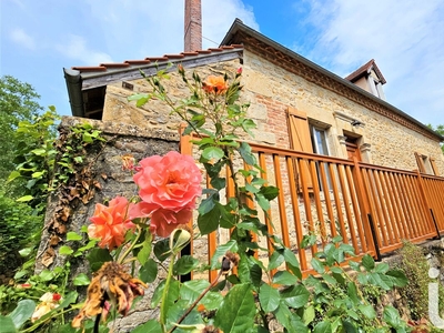 Vente maison 7 pièces 145 m² Saint-Céré (46400)