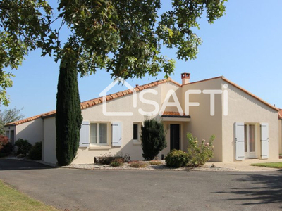 Vente maison 7 pièces 160 m² La Châtaigneraie (85120)