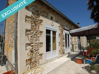 Vente maison 7 pièces 160 m² Saint-Ciers-sur-Gironde (33820)