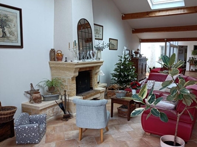 Vente maison 7 pièces 170 m² Jonzac (17500)