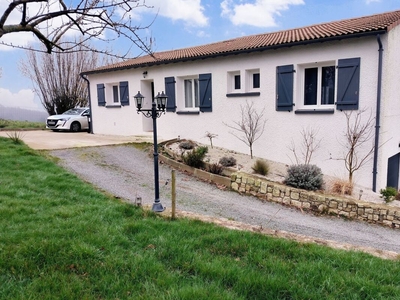 Vente maison 7 pièces 170 m² Montournais (85700)