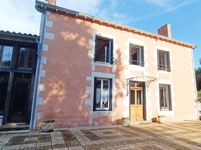 Vente maison 7 pièces 245 m² Lhommaizé (86410)