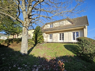 Vente maison 8 pièces 162 m² Saint-Symphorien-de-Marmagne (71710)