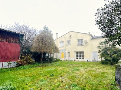 Vente maison 8 pièces 177 m² Saint-Antoine-de-Breuilh (24230)