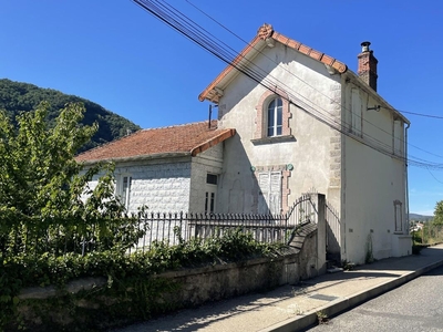 Vente maison 8 pièces 187 m² Foix (09000)