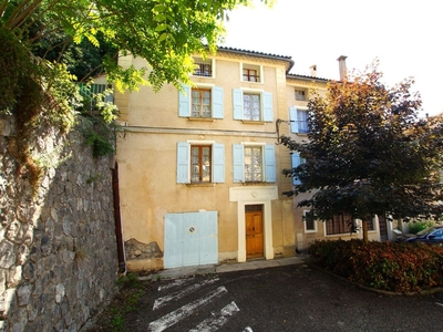 Vente maison 8 pièces 255 m² Digne-les-Bains (04000)