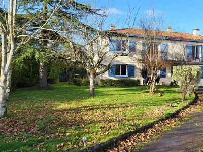 Vente maison 8 pièces 263 m² Bourneau (85200)