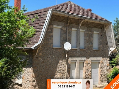 Vente maison 9 pièces 150 m² Bessines-sur-Gartempe (87250)