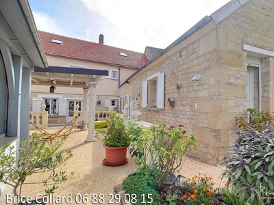 Vente maison 9 pièces 220 m² Nogent-sur-Oise (60180)